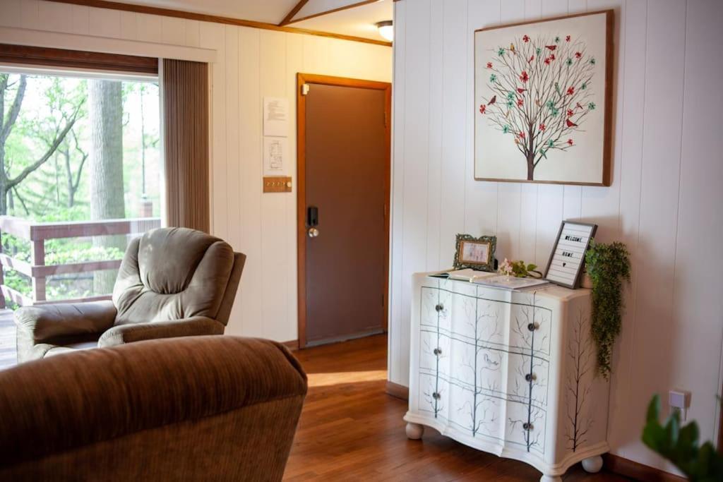 Modern Cabin With Hot Tub Grill Lake Beach Wineries Hiking Fishing And Hershey Park Family And Pet Friendly Superhosts On Ab&B Mount Gretna Экстерьер фото