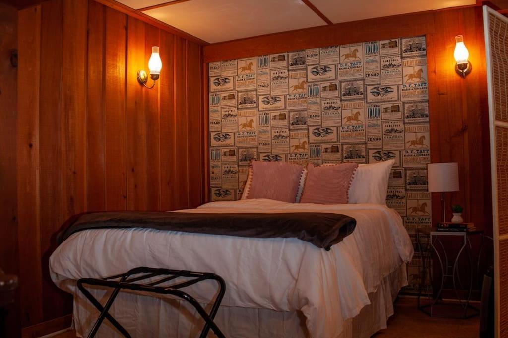 Modern Cabin With Hot Tub Grill Lake Beach Wineries Hiking Fishing And Hershey Park Family And Pet Friendly Superhosts On Ab&B Mount Gretna Экстерьер фото